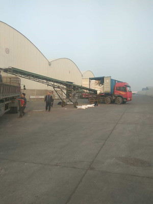 天津市榮誠(chéng)鴻達(dá)飼料貿(mào)易 專(zhuān)業(yè)供應(yīng)優(yōu)質(zhì)進(jìn)口花生餅及飼料批發(fā)